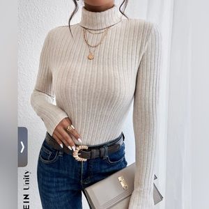 New Turtle Neck Ribbed Knit Tee